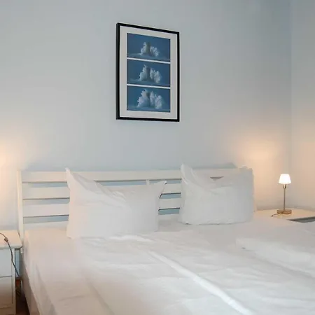 Emmy 1 Apartment