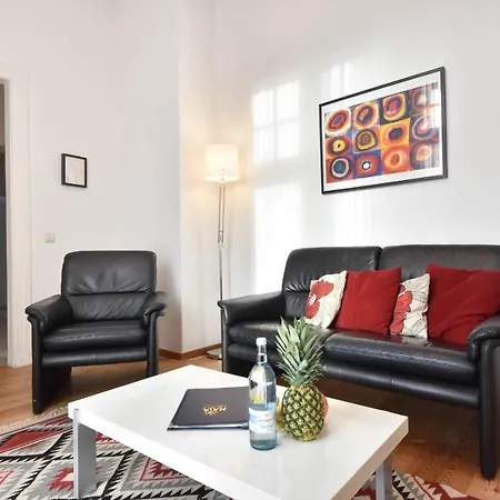 Apartment Emmy 1 *